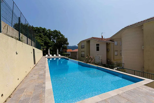 Apartment with Sea View, Bijela — photo 20
